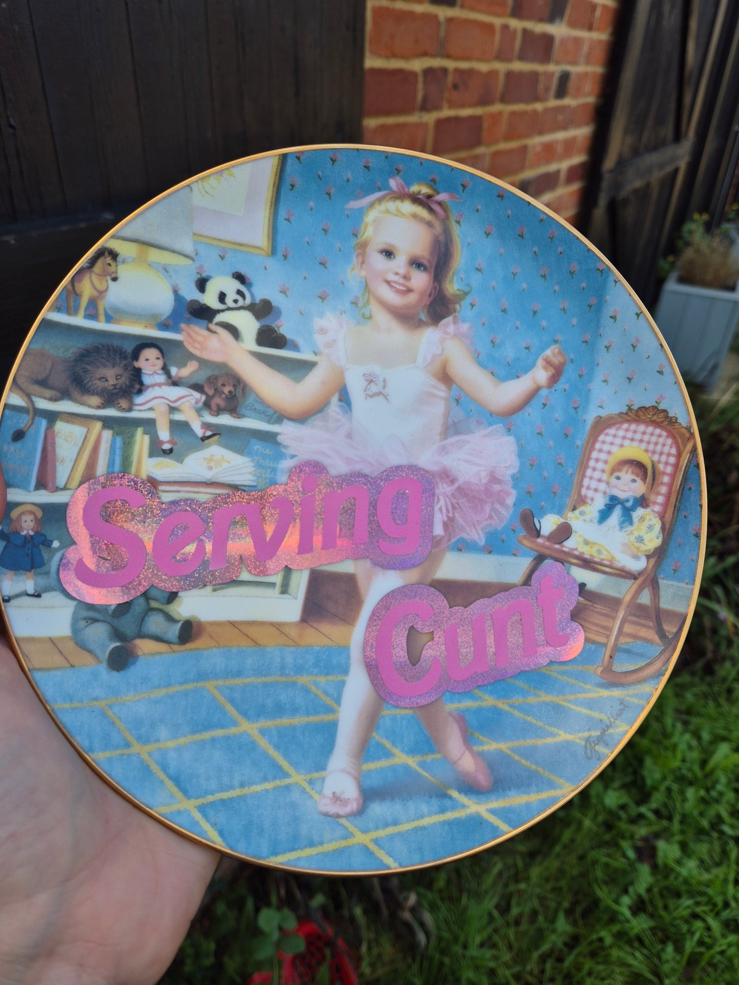 Ballerina serving cunt plate