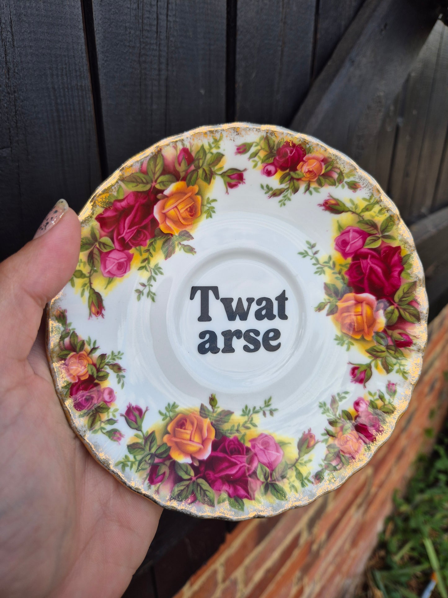 Twat arse saucer