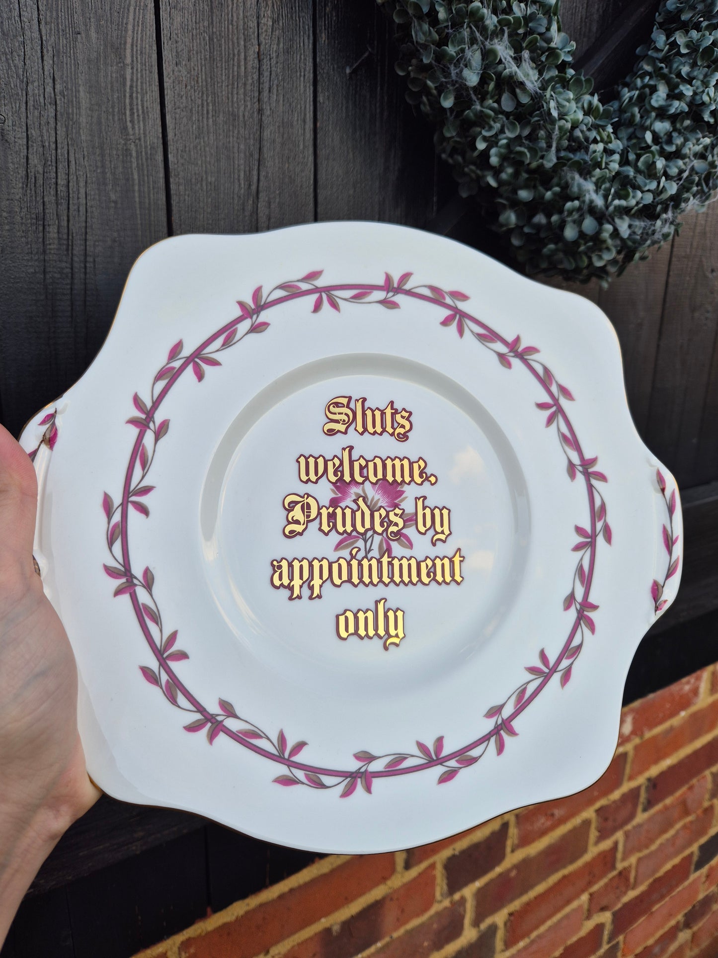Sluts welcome plate