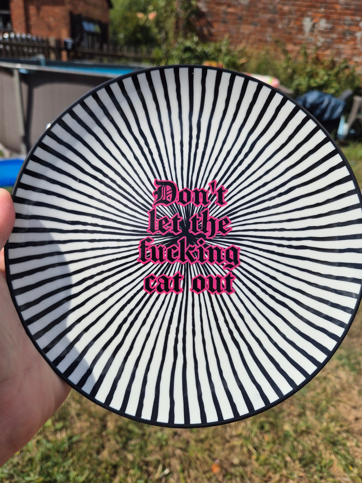 Dont let the fucking cat out plate