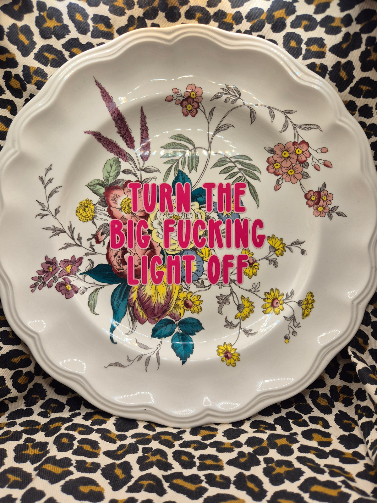 Turn the big fucking light off large plate