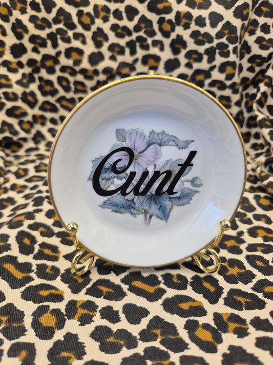 Cunt mini plate