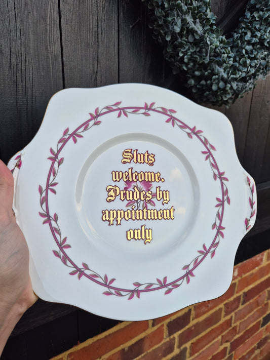 Sluts welcome plate