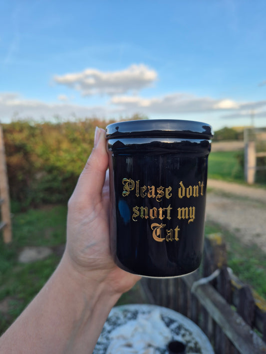 Please dont snort my cat urn