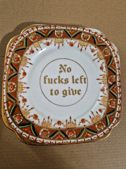 No fucks left to give side plate
