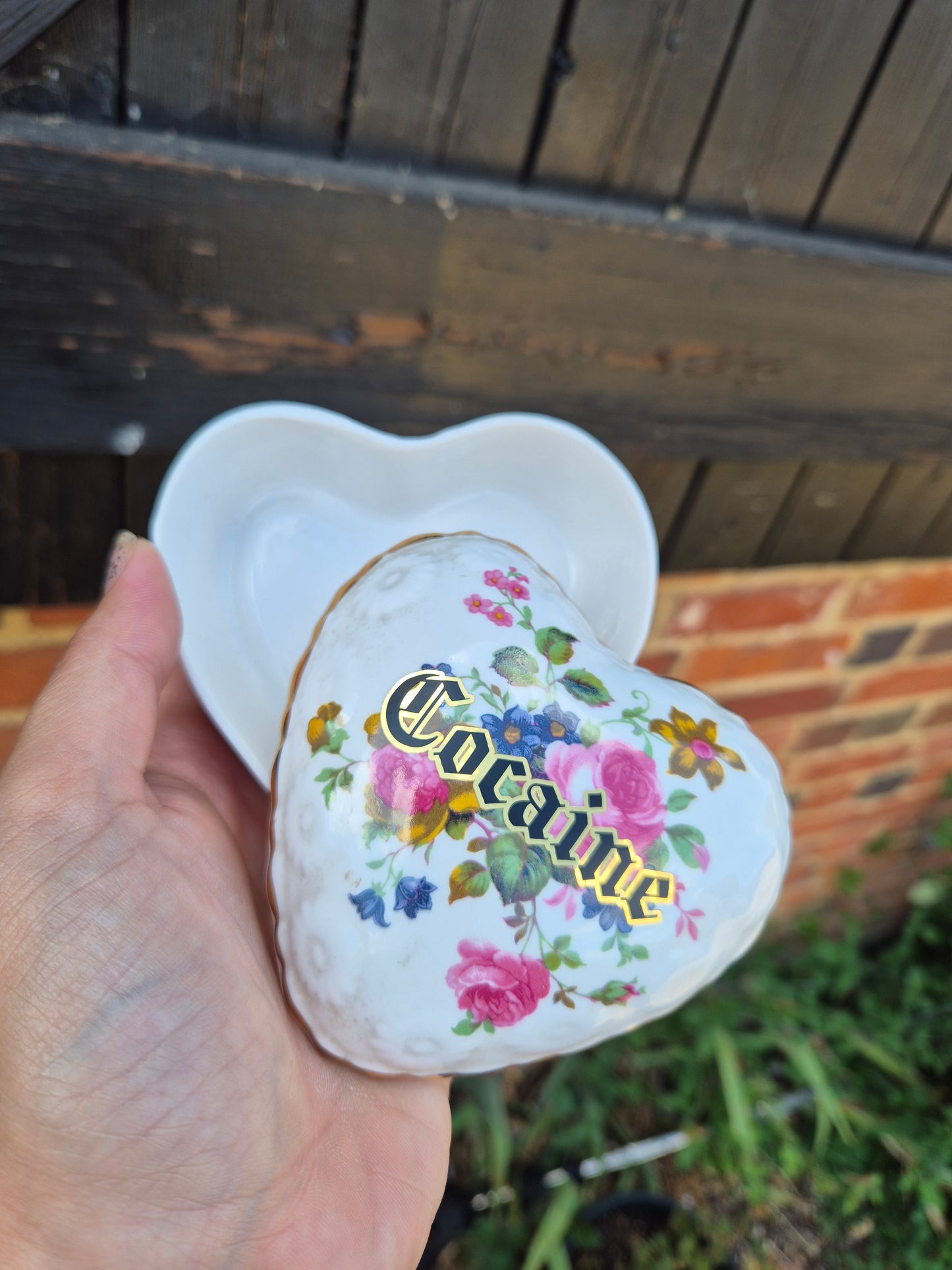 Cocaine heat shaped trinket box