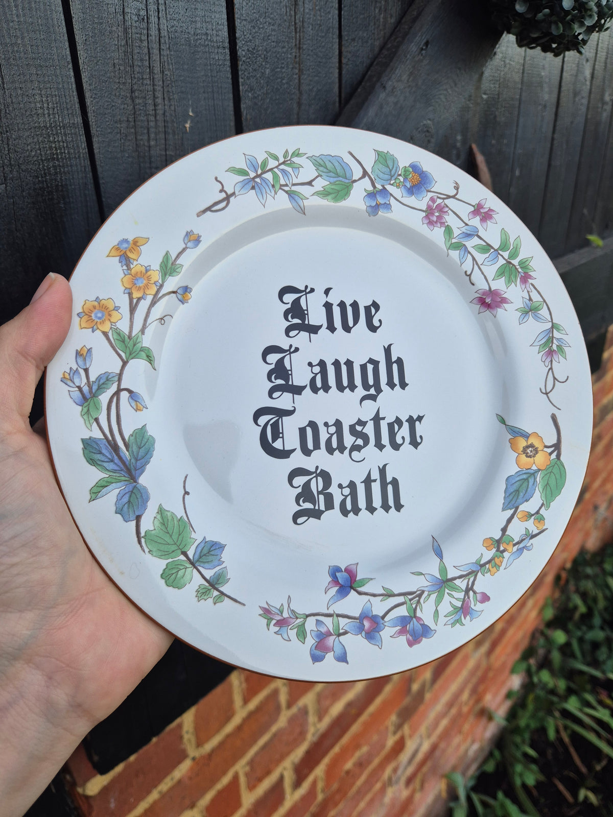 Live laugh toaster bath plate